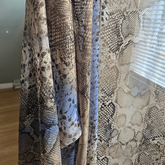 Unbranded Animal print Kimono sz Medium - Picture 2 of 3